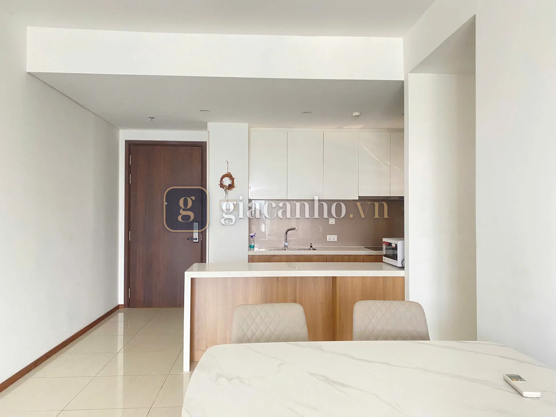 3BR · 107 m², basic furniture, Saigon River view